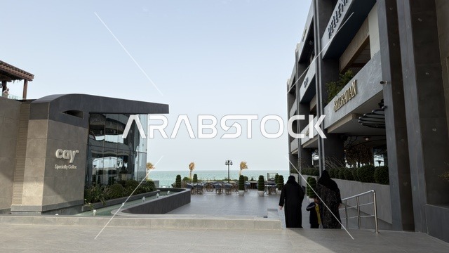 مجمع مطل الخبر السعودية عمارة حديثة وواجهة بحرية