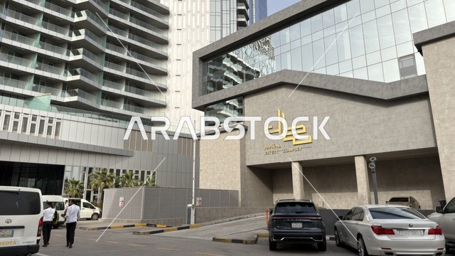 مجمع مطل الخبر واجهة معمارية تجارية حديثة