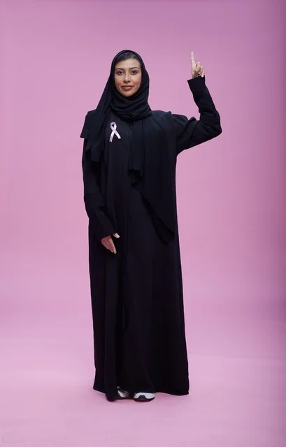امرأة سعودية شريط التوعية بسرطان الثدي