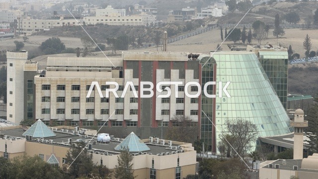 مباني حديثة وعمارة معاصرة في مدينة أبها السعودية