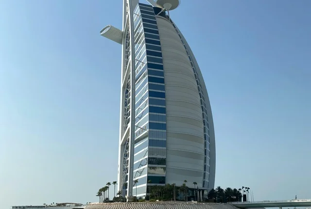 فندق برج العرب جميرا دبي بتصميم المعماري الحديث