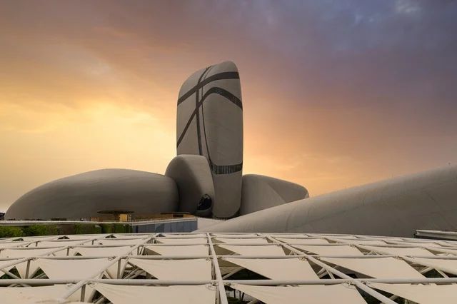 مركز إثراء الثقافي الظهران السعودية وقت الغروب