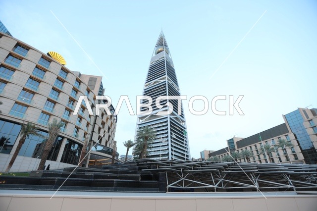 Al Faisaliyah Tower Riyadh Saudi Arabia Urban Skyline