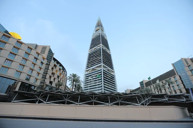 Al Faisaliyah Center Riyadh Skyscraper Low Angle