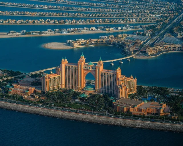 أتلانتس النخلة دبي منظر جوي عند الغروب