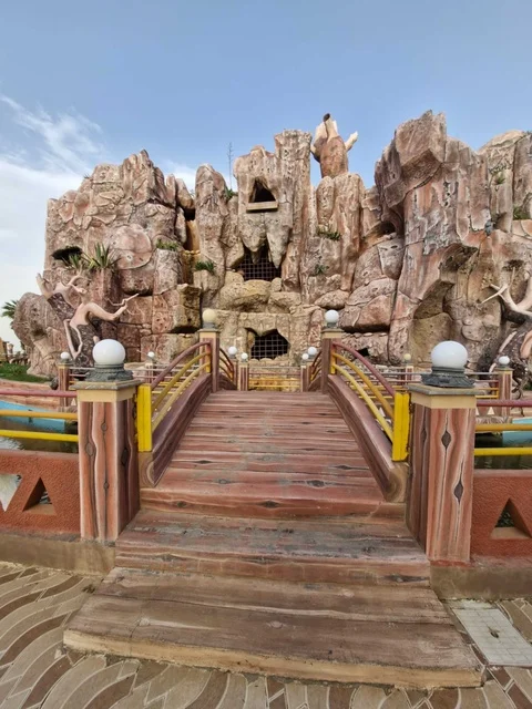 جسر منتزه الخلب في المندق بمنطقة الباحة