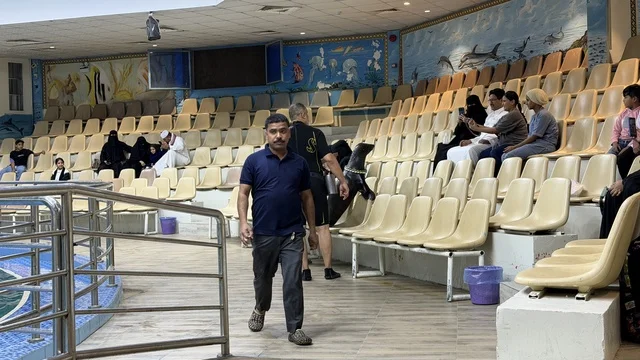 ساحة مدرجات قرية الدولفين في الدمام بالشرقية