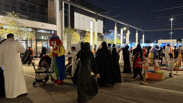 Ajdan Walk Khobar Children's Activity at Night