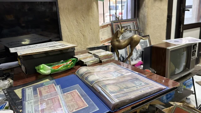 Vintage Banknotes and Antiques at Tarout Castle Qatif