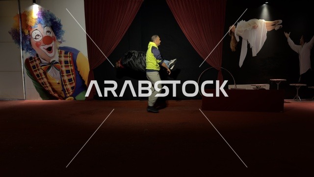عرض سيرك في قرية الدولفين بالدمام السعودية