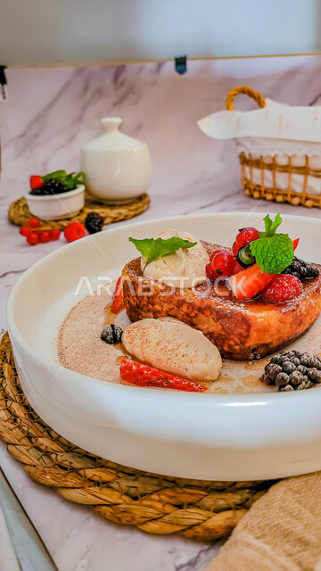 صورة لطبق من الفطور اللذيذ والصحي ، وجبة فطور عربية ، وصفات وأطباق طعام لذيذة ، مأكولات صحية ، سحور رمضاني ، طبق مفيد وصحي ، طعام صحي ، وجبة الفطور اللذيذة