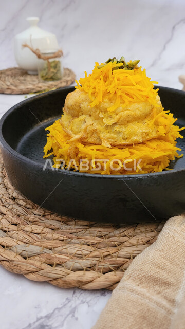 صورة لطبق من كرات البطاطا المهروسة والجبنة الصفراء المبشورة ، وجبة فطور عربية ، وصفات وأطباق طعام لذيذة ، مأكولات صحية ، أكلات رمضانية ، طبق مفيد وصحي ، طعام صحي ، وجبة لذيذة