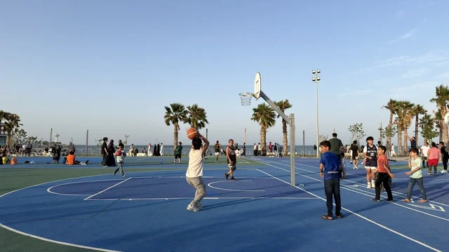 ملعب كرة السلة في تراس الخبر بالمملكة العربية السعودية