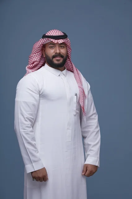 Professional Saudi Man in Traditional Thobe Studio Portrait