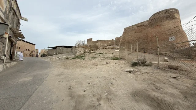 قلعة تاروت الأثرية في القطيف السعودية معلم تاريخي