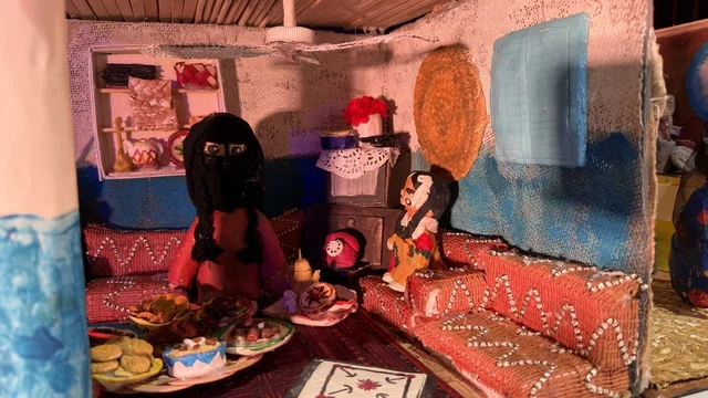 مجسم تراثي سعودي مصغر في فعاليات إثراء بالظهران