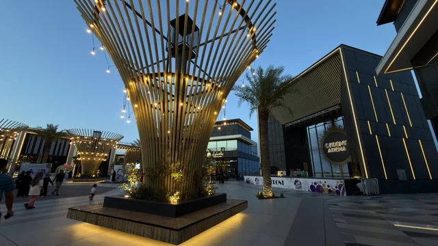 الهندسة المعمارية الحديثة في واجهة القطيف البحرية