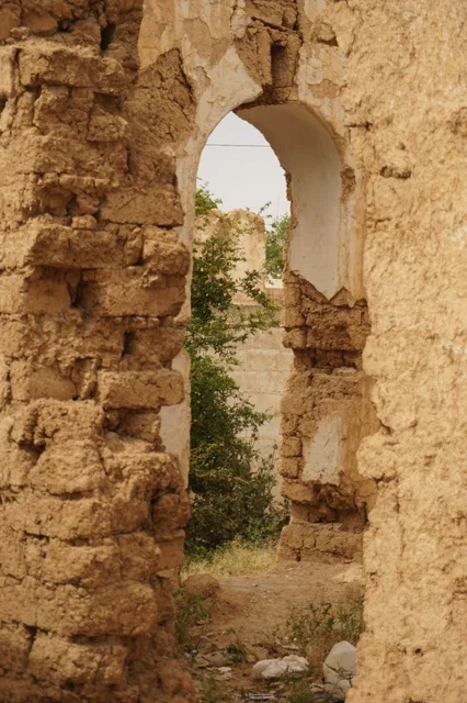 Ancient Mud Brick Ruins and Archway in Al Qassim