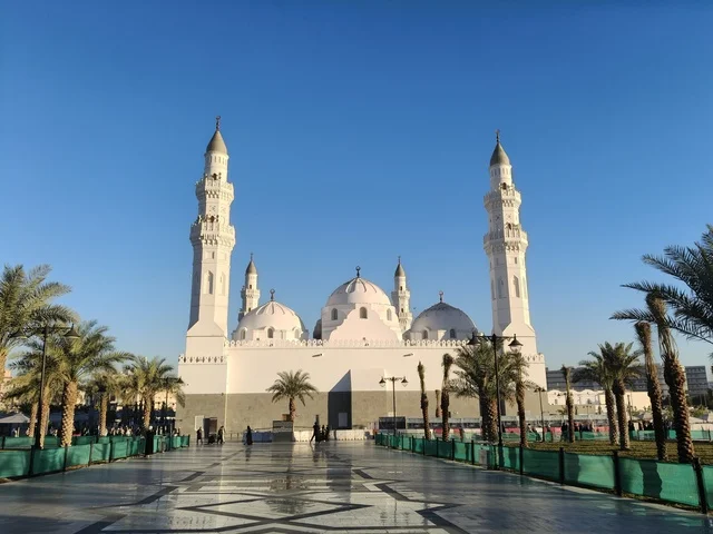 مسجد قباء المدينة المنورة العمارة الإسلامية التاريخية
