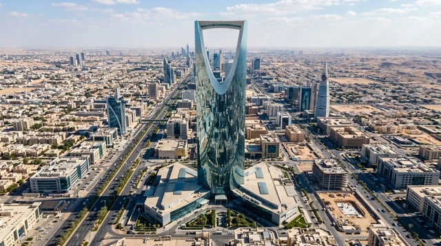 برج المملكة وأفق مدينة الرياض من الأعلى