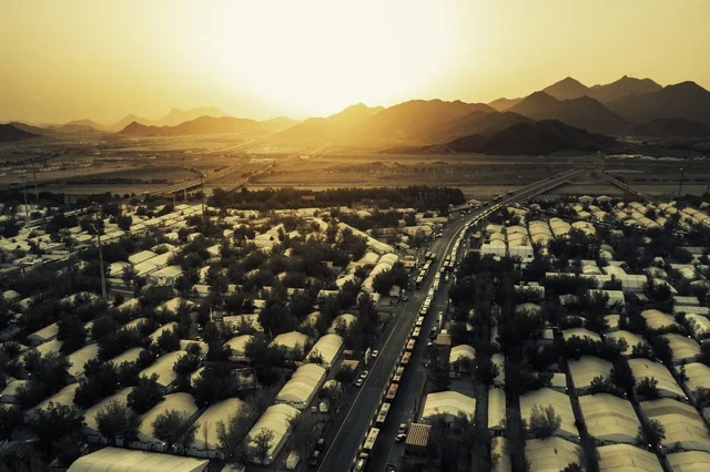 مشعر عرفات في مكة المكرمة تصوير جوي عند الغروب مشعر عرفات في مكة المكرمة تصوير جوي عند الغروب