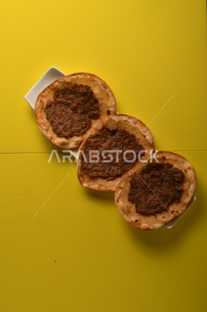 فطيرة اللحمة اللذيذة، وجبة فطور عربية، وصفات طعام شرقية، الفطائر اللذيذة، مأكولات صحية، المعجنات والمخبوزات، مطاعم عربية خليجية سعودية