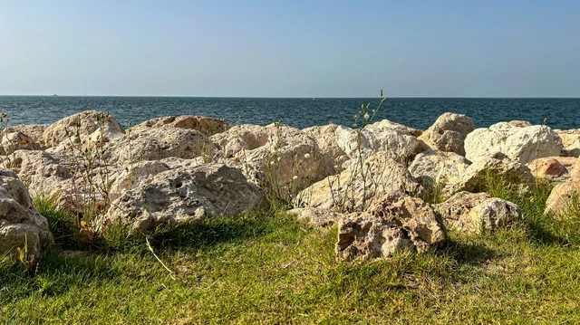 واجهة جزيرة جسر الملك فهد البحرية في الخبر