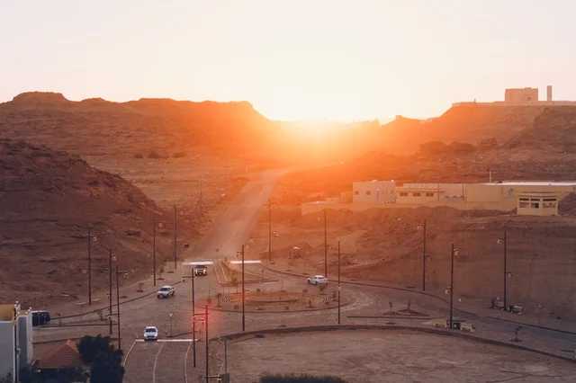 مدينة سكاكا الجوف السعودية وقت غروب الشمس