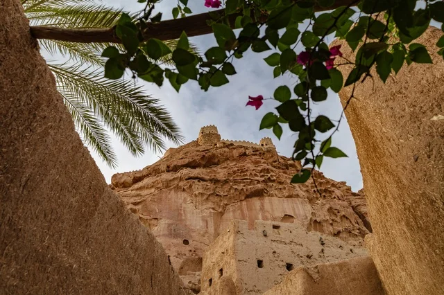 قلعة زعبل في سكاكا الجوف الحصن الحجري التاريخي القديم