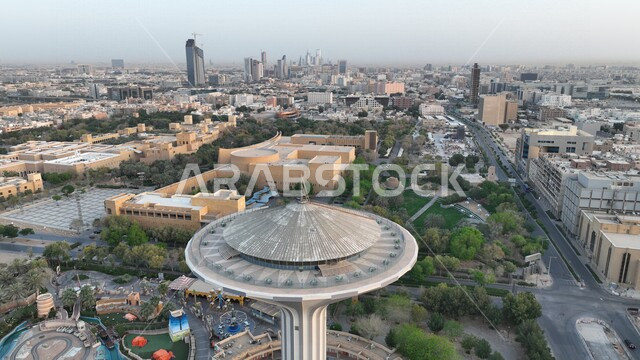 الابراج وناطحات السحاب في مدينة الرياض بالمملكة العربية السعودية، الهندسة المعمارية المميزة في الرياض، التشجير في الرياض، معالم الرياض المشهورة، الفن الهندسي المعماري، السياحة في السعودية