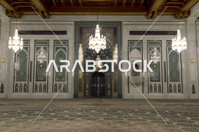 التصميم الداخلي لجامع السلطان قابوس الأكبر في سلطنة عمان