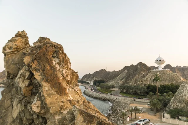 معلم مبخرة حديقة ريام في مطرح مسقط سلطنة عمان
