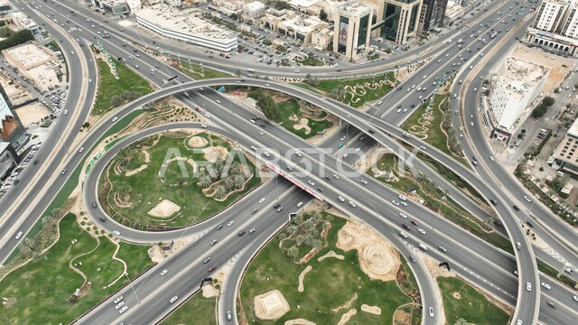 حركة مرور السيارات في مدينة الرياض بالمملكة العربية السعودية، الطرق والكباري في الرياض، التشجير في الرياض، معالم الرياض، السياحة في السعودية