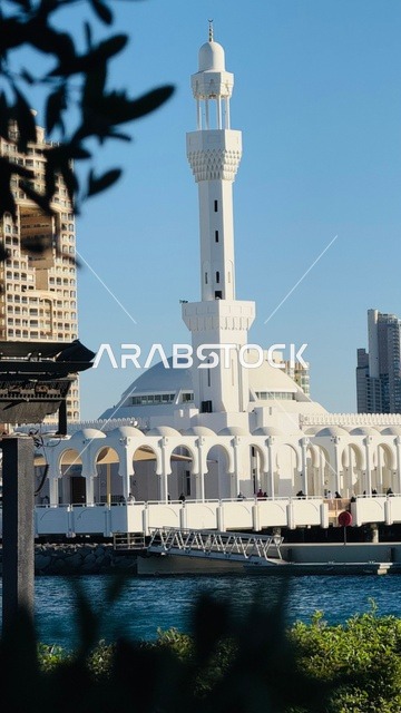 مسجد الرحمة العائم في مدينة جدة بالمملكة العربية السعودية