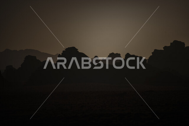 صورة ابداعية لتضاريس مدينة تبوك في المملكة العربية السعودية، معالم تبوك، الطبيعة الصحراوية في السعودية، الجبال والكثبان الرملية، الطبيعة الصحراوية، السياحة في السعودية