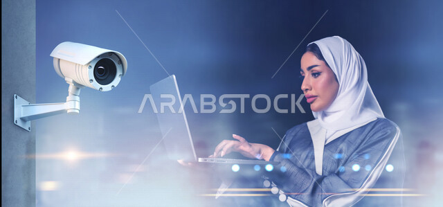 إمرأه عربيه سعوديه خليجيه تعمل في تركيب كاميرات المراقبه, الحمايه والامان, برمجة نظام الامن, الحراسه والحفاظ على الأمن والطمأنينه, تصميم غلاف