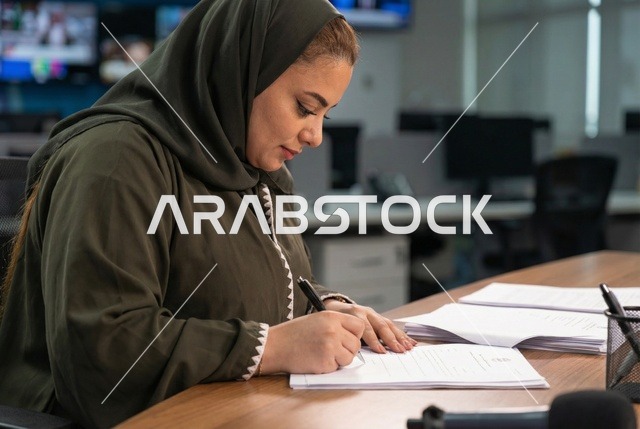 مراسلة سعودية توقع عقد مع شركة جديدة