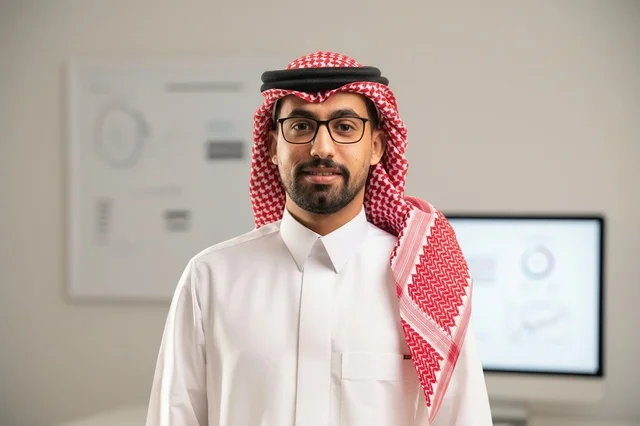 Saudi Businessman in Traditional Thobe and Shemagh