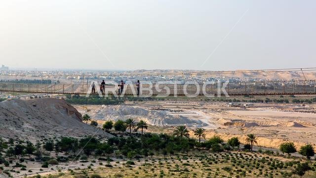 مناظر خلابة من ممر جسر الشعبة المعلق في الأحساء، المنطقة الشرقية بالقرب من الهفوف، المملكة العربية السعودية.