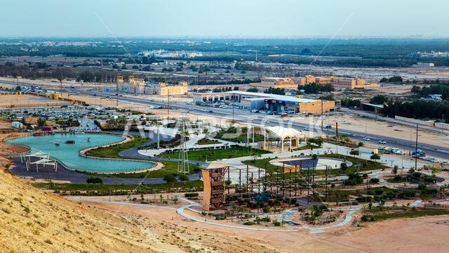 مناظر خلابة من ممر جسر الشعبة المعلق في الأحساء، المنطقة الشرقية بالقرب من الهفوف، المملكة العربية السعودية.