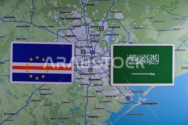 9 يونيو 2026، الولايات المتحدة. أعلام منتخبي الرأس الأخضر والمملكة العربية السعودية المشاركين في دور المجموعات من بطولة كأس العالم لكرة القدم على
