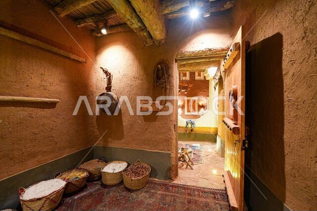 ترميم الجزء الداخلي التقليدي من الطوب اللبن لمنزل إبراهيم بن صالح العيسى في أشيقر، المملكة العربية السعودية ترميم الجزء الداخلي التقليدي من الطوب اللبن لمنزل إبراهيم بن صالح العيسى في أشيقر، المملكة العربية السعودية