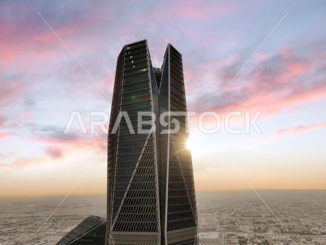 مبانٍ حديثة في مركز الملك عبد الله المالي (KAFD)، الرياض، المملكة العربية السعودية.