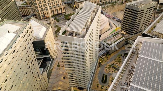 مبانٍ حديثة في مركز الملك عبد الله المالي (KAFD)، الرياض، المملكة العربية السعودية.
