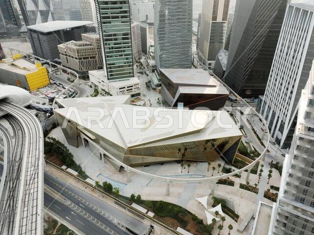 مبانٍ حديثة في مركز الملك عبد الله المالي (KAFD)، الرياض، المملكة العربية السعودية.