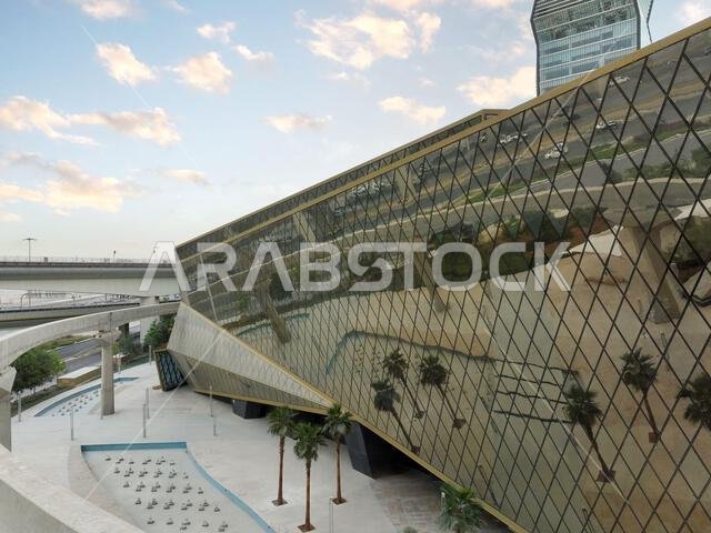 مبانٍ حديثة في مركز الملك عبد الله المالي (KAFD)، الرياض، المملكة العربية السعودية.