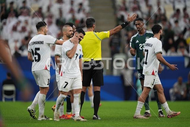 الدوحة، قطر - 11 ديسمبر 2025: تأهل المنتخب السعودي إلى الدور نصف النهائي بعد فوزه على فلسطين 2-1 في الوقت الإضافي خلال مباراة ربع نهائي كأس العرب 2025 التي أقيمت على ملعب لوسيل في الدوحة، قطر، في 11 ديسمبر 2025. (حقوق الصورة: رانجيث كومار/ألامي لايف نيوز)