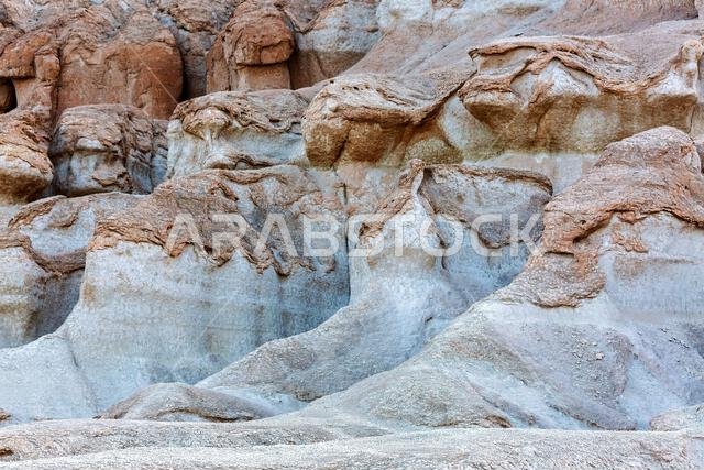 جبل القره في واحة الأحساء، أحد مواقع التراث العالمي لليونسكو، الهفوف، المملكة العربية السعودية