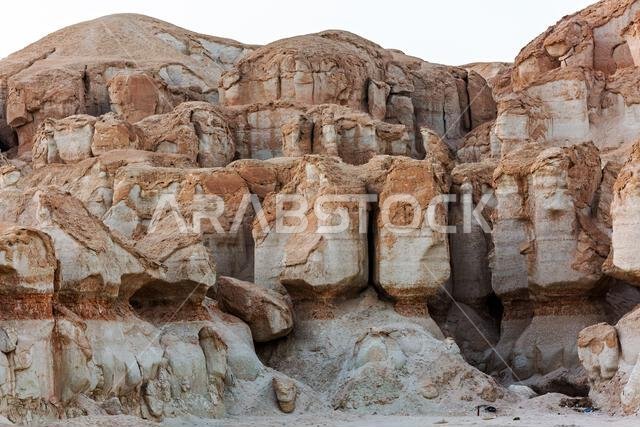 جبل القره في واحة الأحساء، أحد مواقع التراث العالمي لليونسكو، الهفوف، المملكة العربية السعودية
