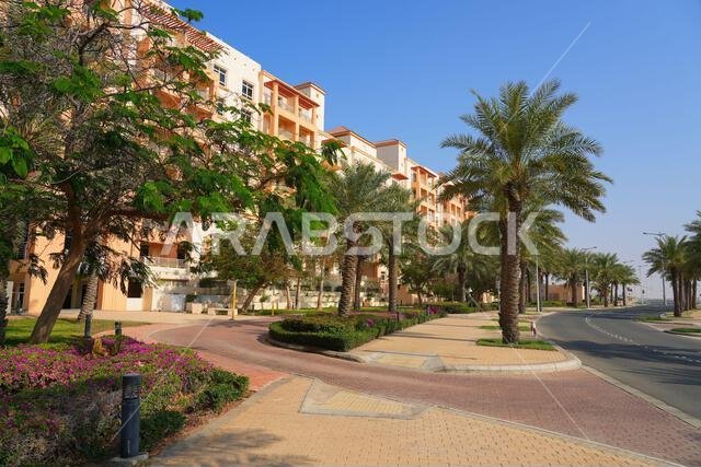 مجمع سكني حديث ذو طراز معماري متوسطي في مدينة الملك عبد الله الاقتصادية (KAEC)، المملكة العربية السعودية مجمع سكني حديث ذو طراز معماري متوسطي في مدينة الملك عبد الله الاقتصادية (KAEC)، المملكة العربية السعودية